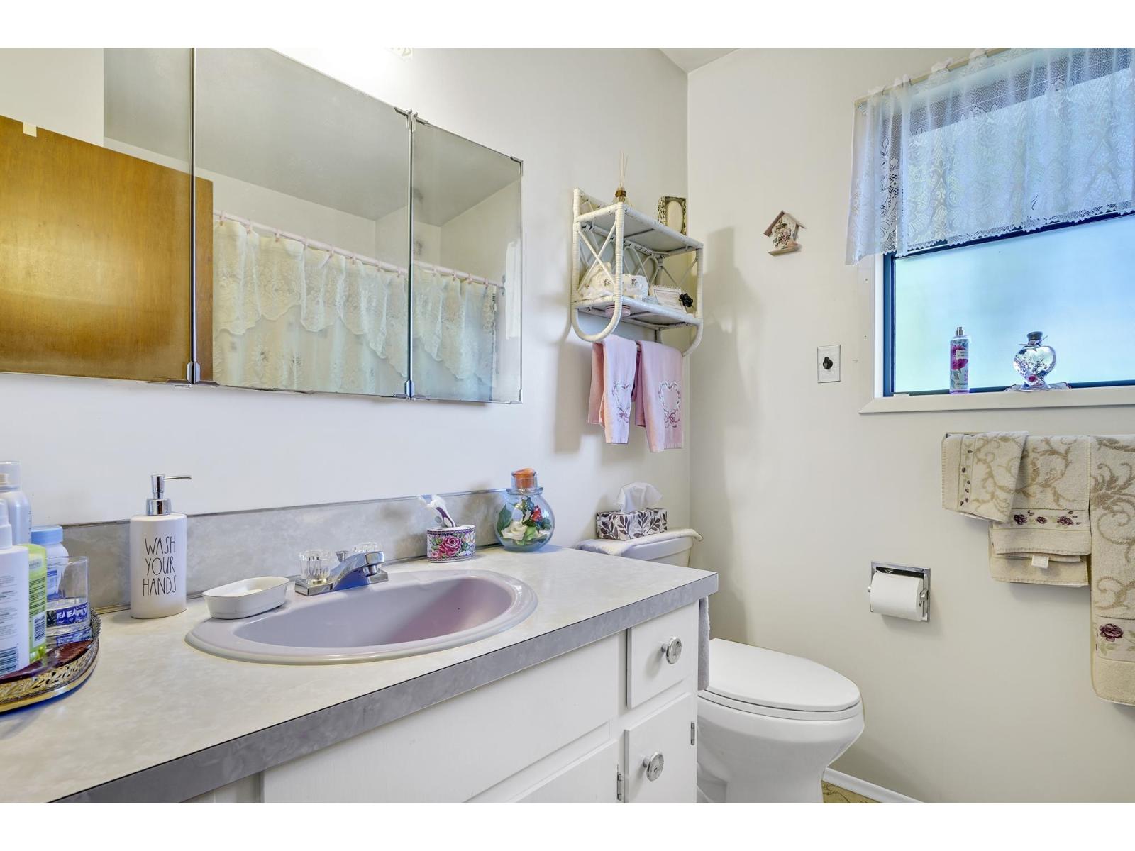 2495 Sugarpine Street, Abbotsford, British Columbia  V2T 3M7 - Photo 18 - R3051659