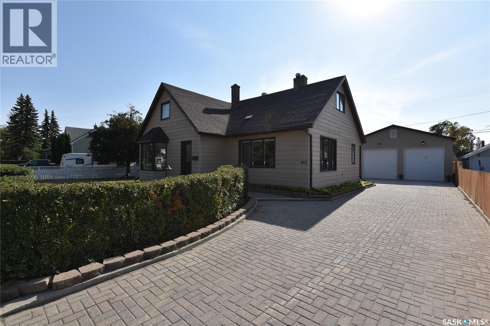 412 Centre STREET, Nipawin, Saskatchewan