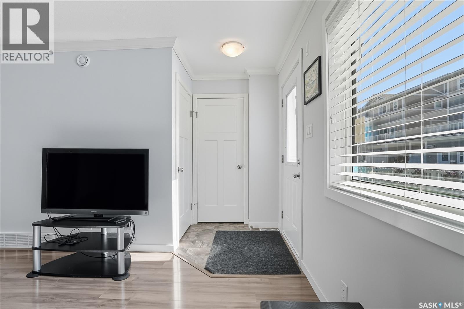 1213 130 Marlatte Crescent, Saskatoon, Saskatchewan  S7W 0W1 - Photo 5 - SK019357