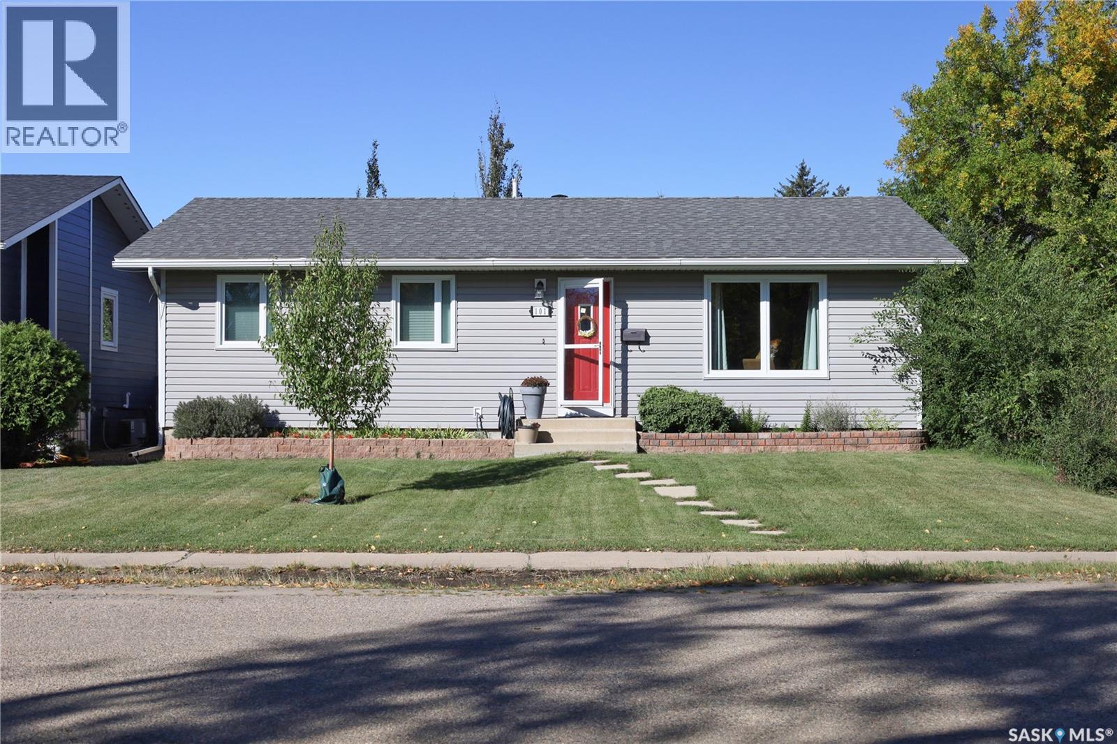 101 3rd STREET W, Langham, Saskatchewan