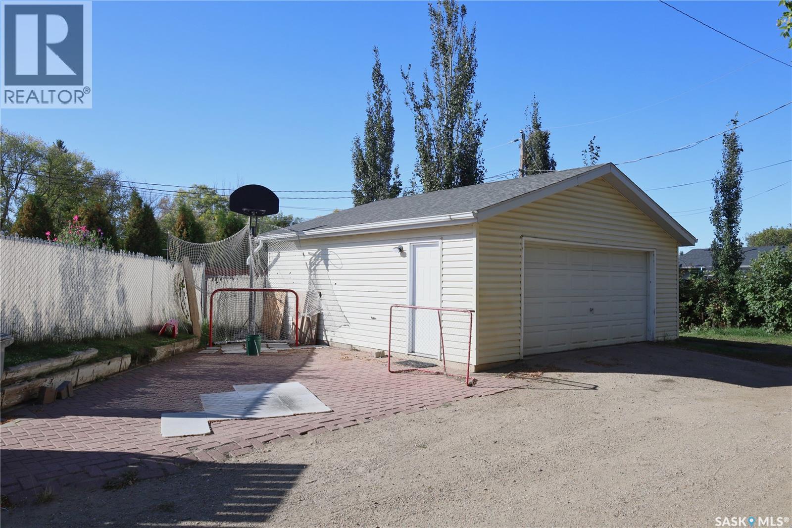 101 3rd Street W, Langham, Saskatchewan  S0K 2K0 - Photo 36 - SK019251