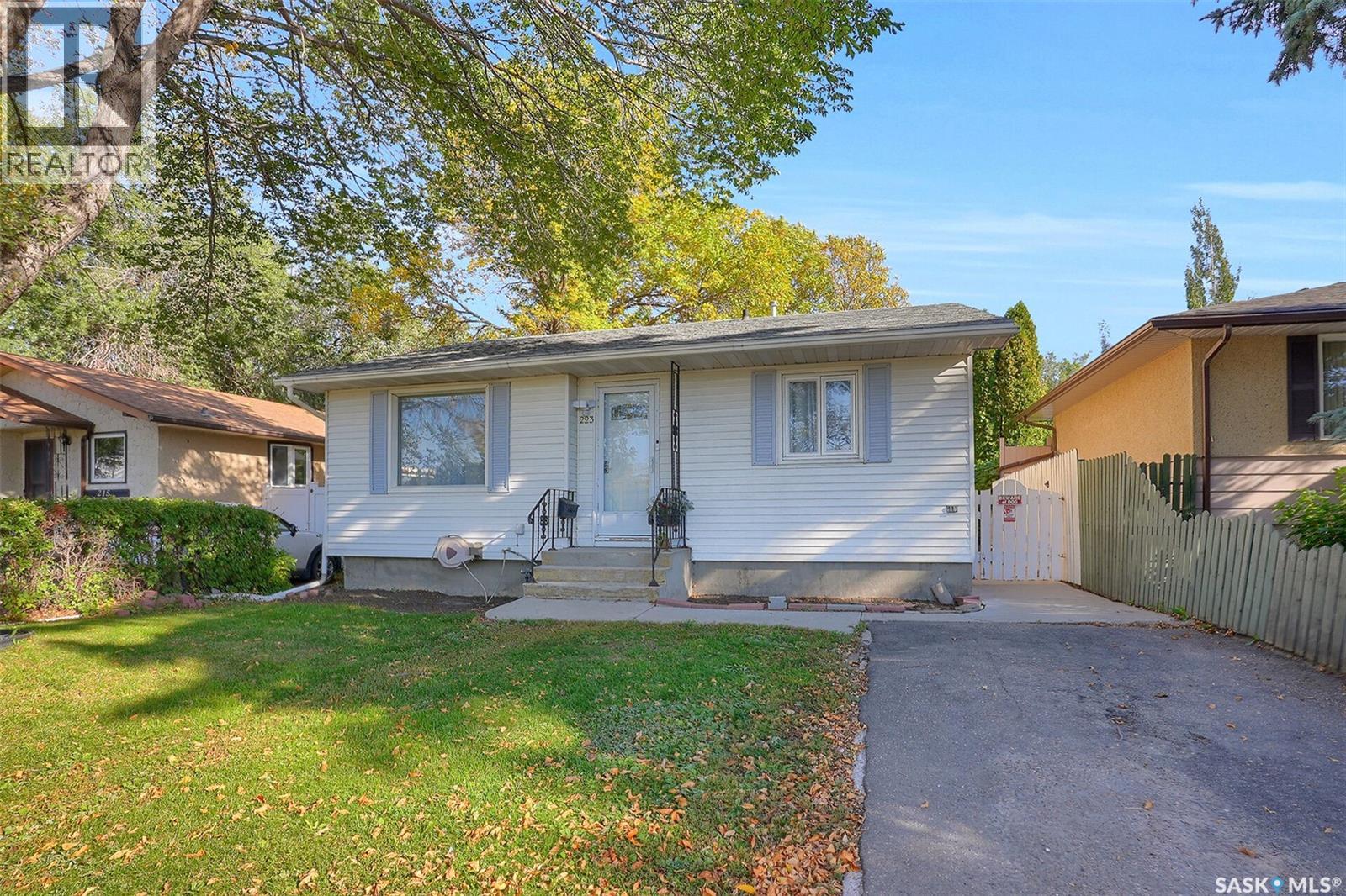 223 McCarthy BOULEVARD, Regina, Saskatchewan