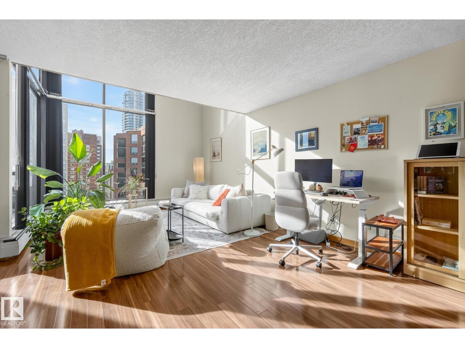 #1004 10045 118 ST NW, Edmonton, Alberta