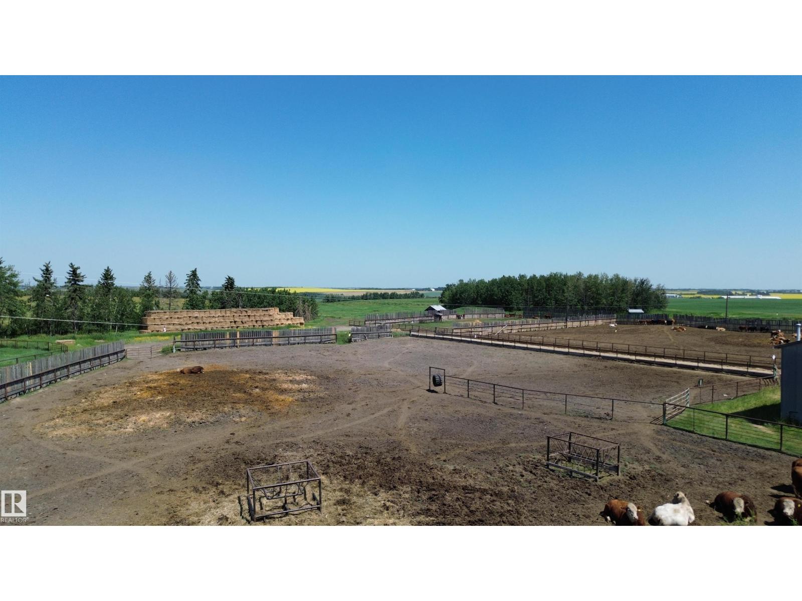 55107 Rge Rd 271, Rural Sturgeon County, Alberta  T8R 1W4 - Photo 10 - E4459447