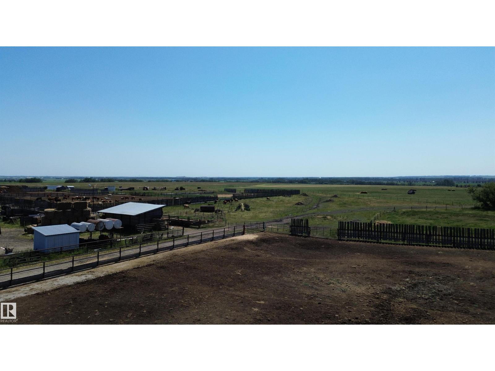 55107 Rge Rd 271, Rural Sturgeon County, Alberta  T8R 1W4 - Photo 11 - E4459447