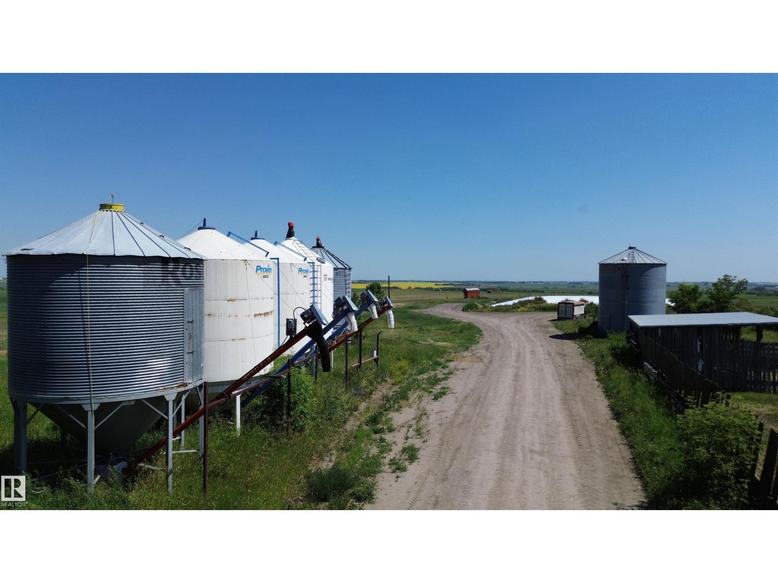 55107 Rge Rd 271, Rural Sturgeon County, Alberta  T8R 1W4 - Photo 16 - E4459447