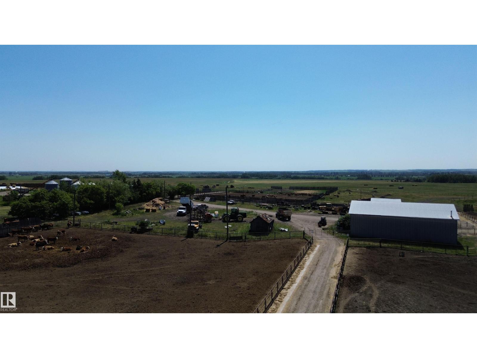 55107 Rge Rd 271, Rural Sturgeon County, Alberta  T8R 1W4 - Photo 2 - E4459447