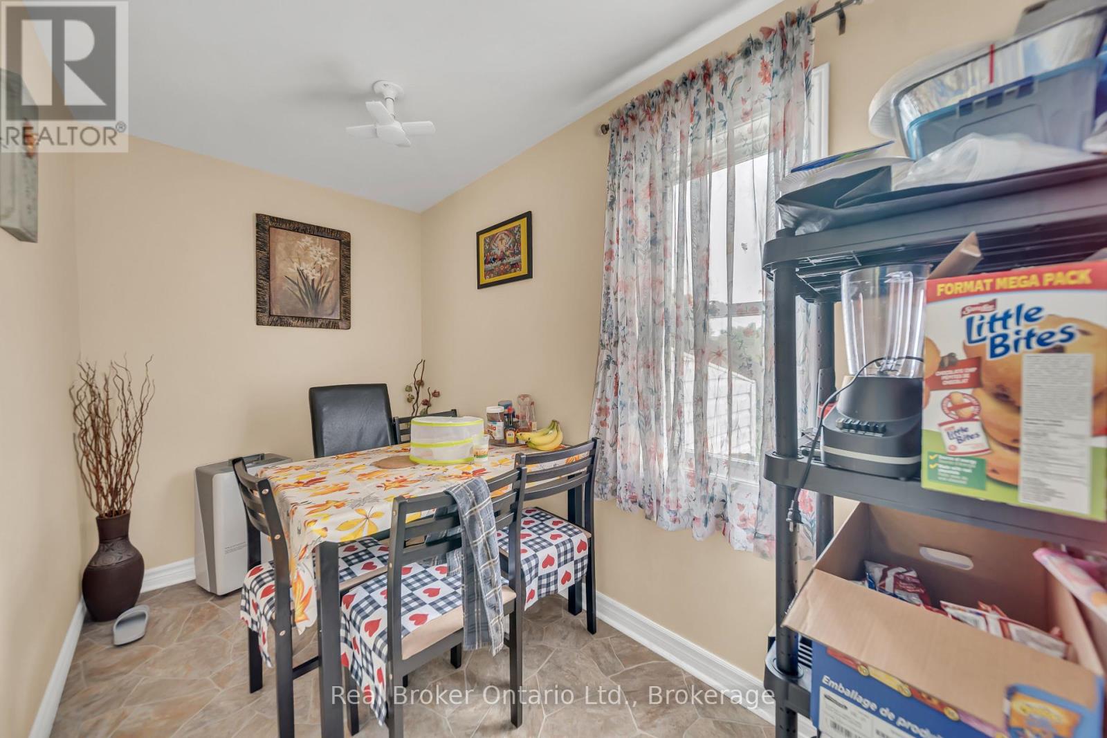 5464 Lewis Avenue, Niagara Falls, Ontario  L2G 3R7 - Photo 15 - X12424757