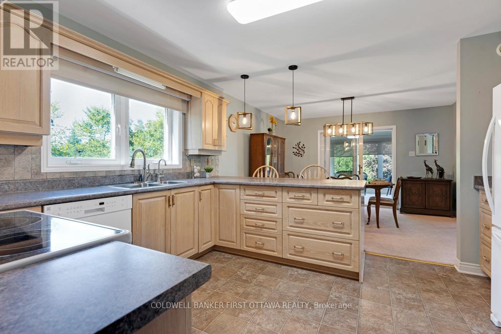 640 Mcconnell Road, Montague, Ontario  K0G 1N0 - Photo 15 - X12396576