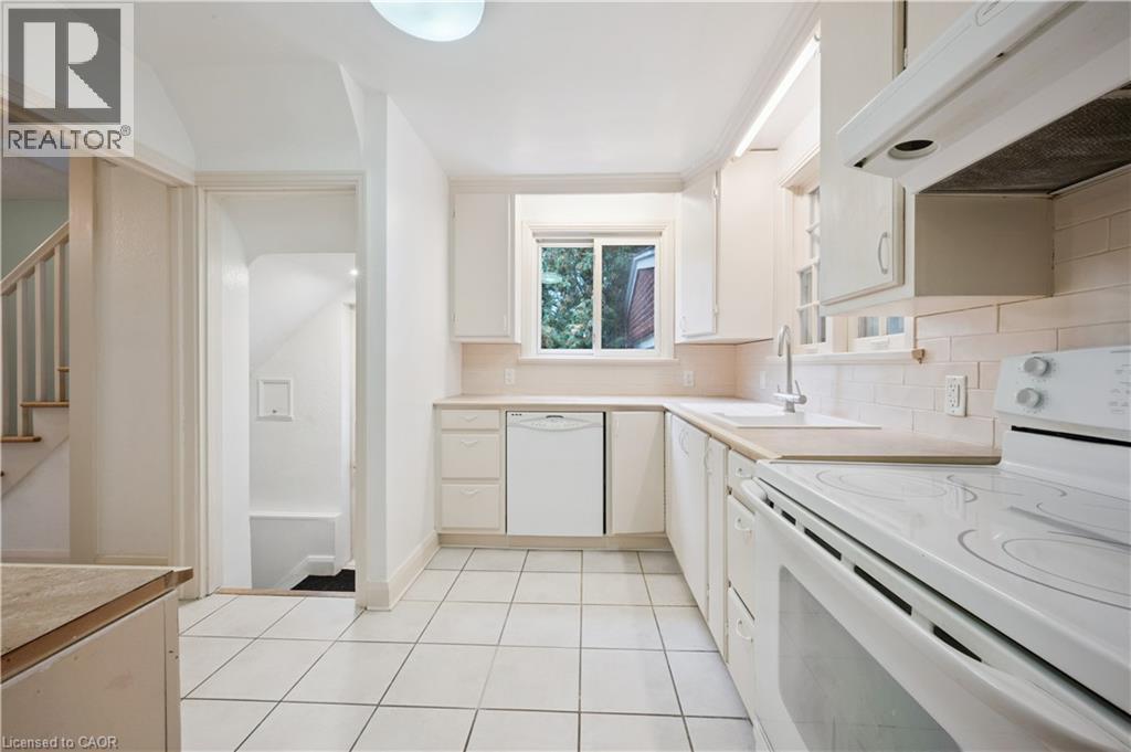 103 Dunbar Road S, Waterloo, Ontario  N2L 2E4 - Photo 14 - 40762642
