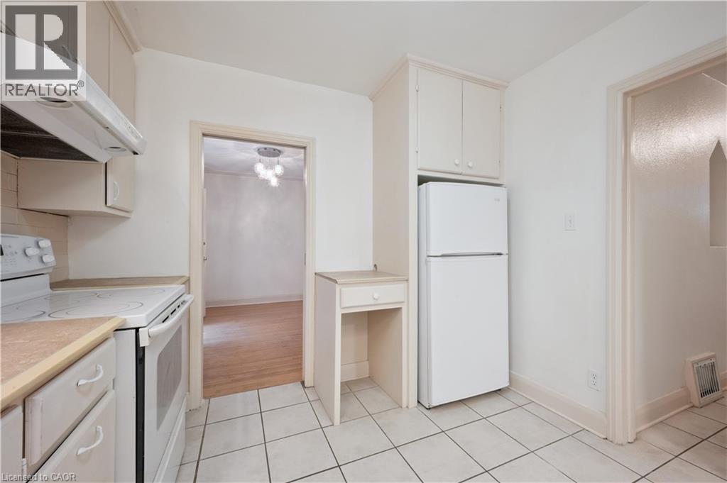 103 Dunbar Road S, Waterloo, Ontario  N2L 2E4 - Photo 16 - 40762642