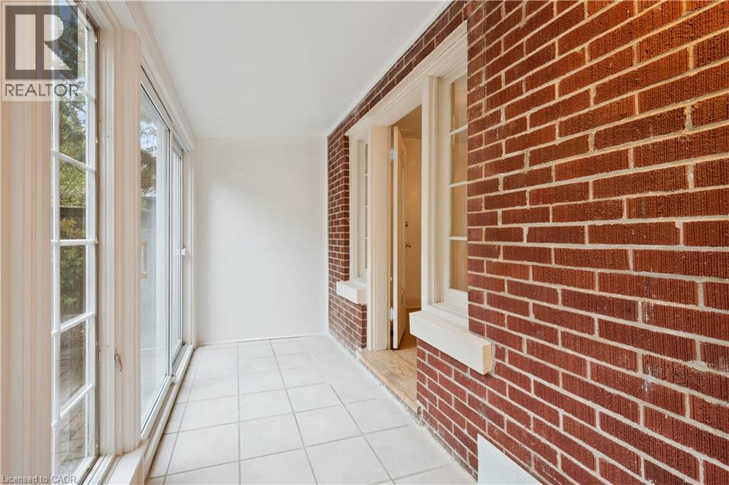 103 Dunbar Road S, Waterloo, Ontario  N2L 2E4 - Photo 19 - 40762642