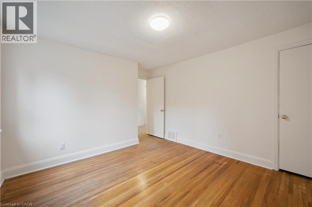 103 Dunbar Road S, Waterloo, Ontario  N2L 2E4 - Photo 27 - 40762642