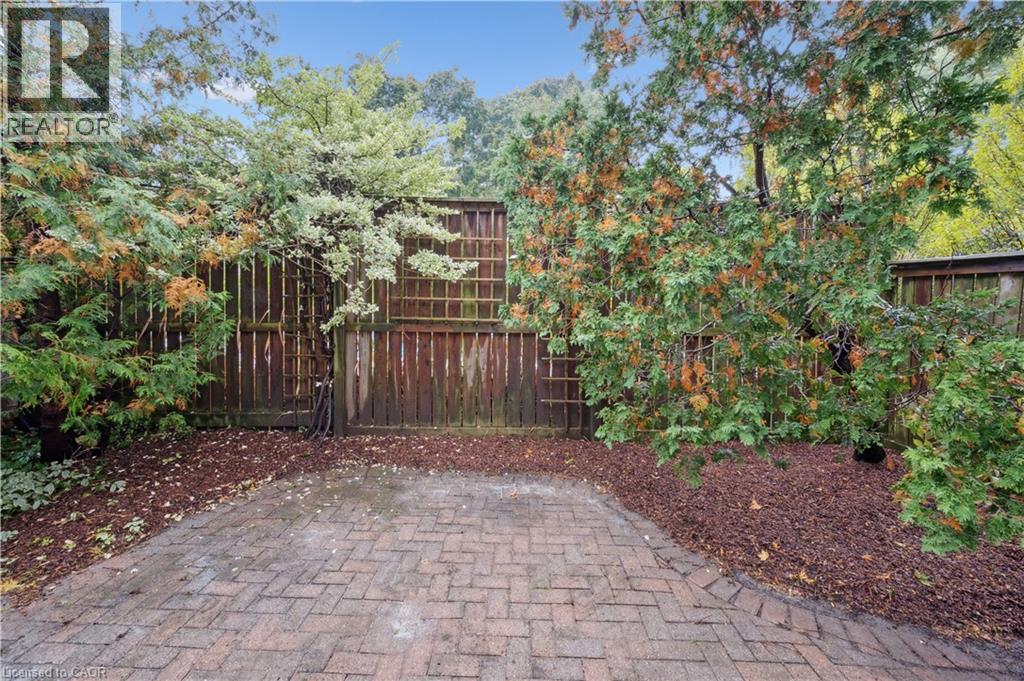 103 Dunbar Road S, Waterloo, Ontario  N2L 2E4 - Photo 42 - 40762642