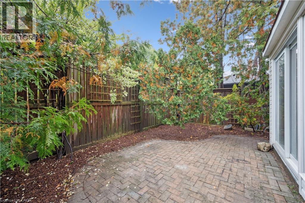 103 Dunbar Road S, Waterloo, Ontario  N2L 2E4 - Photo 44 - 40762642