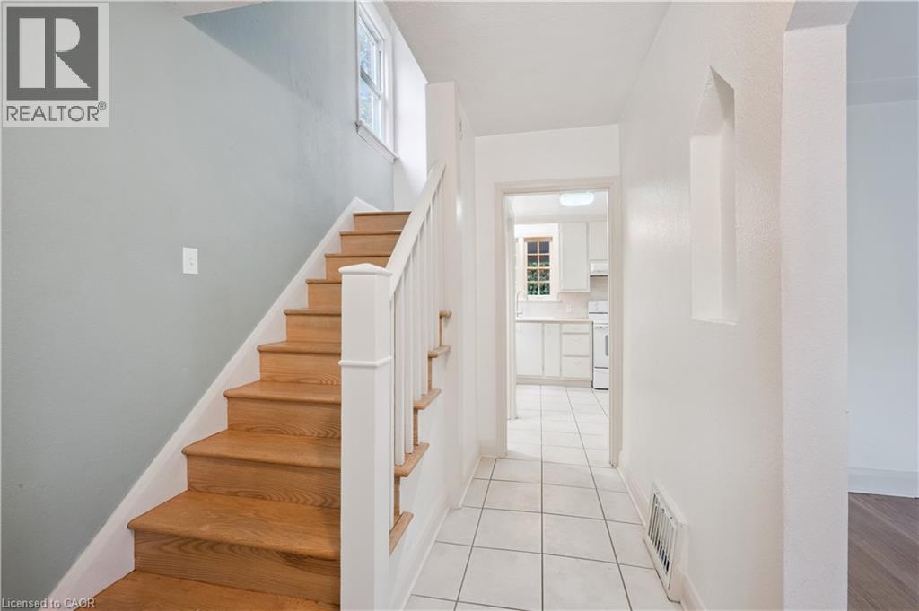 103 Dunbar Road S, Waterloo, Ontario  N2L 2E4 - Photo 7 - 40762642