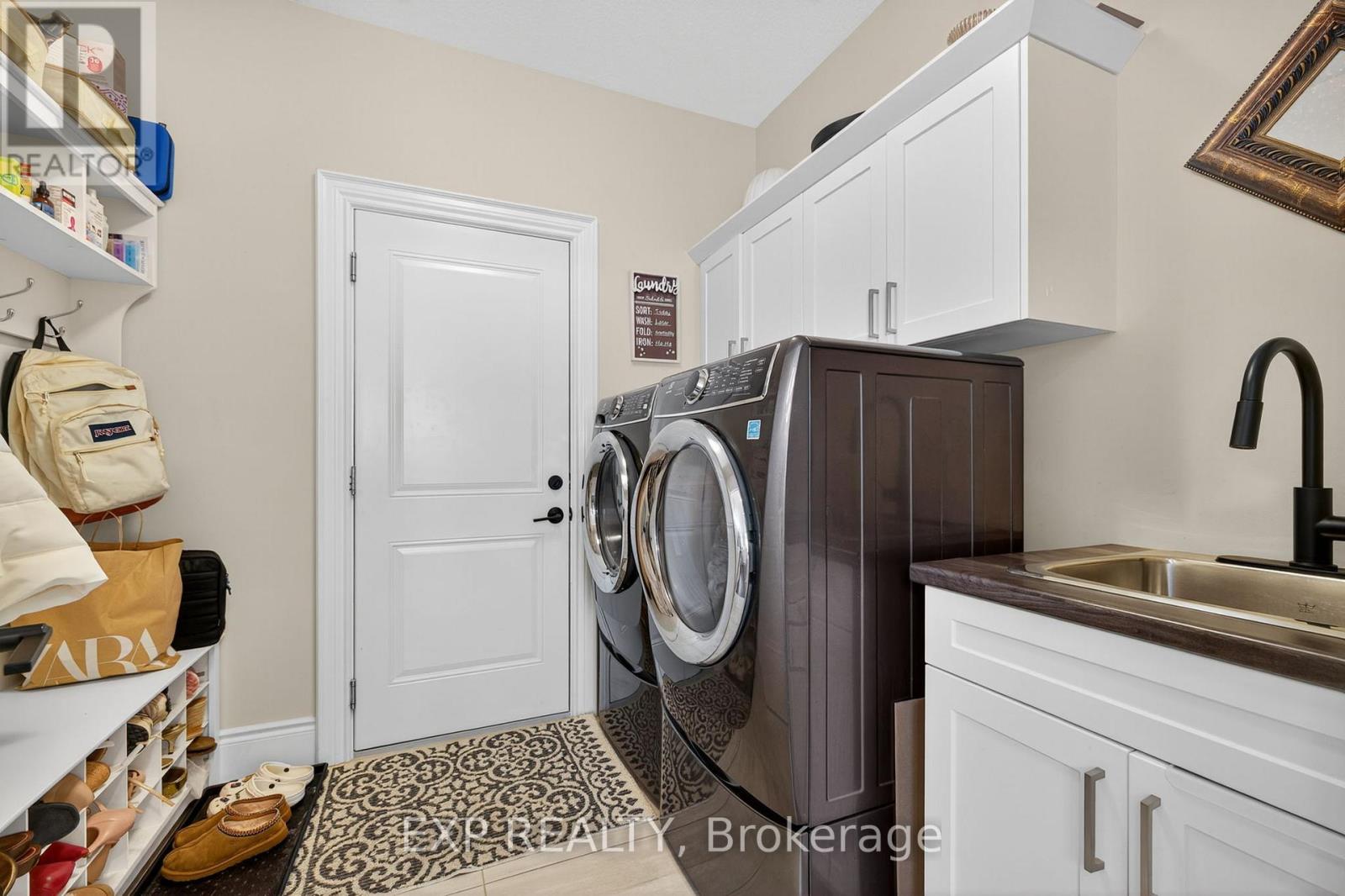116 Spencer Avenue, Lucan Biddulph, Ontario  N0M 2J0 - Photo 20 - X12426635