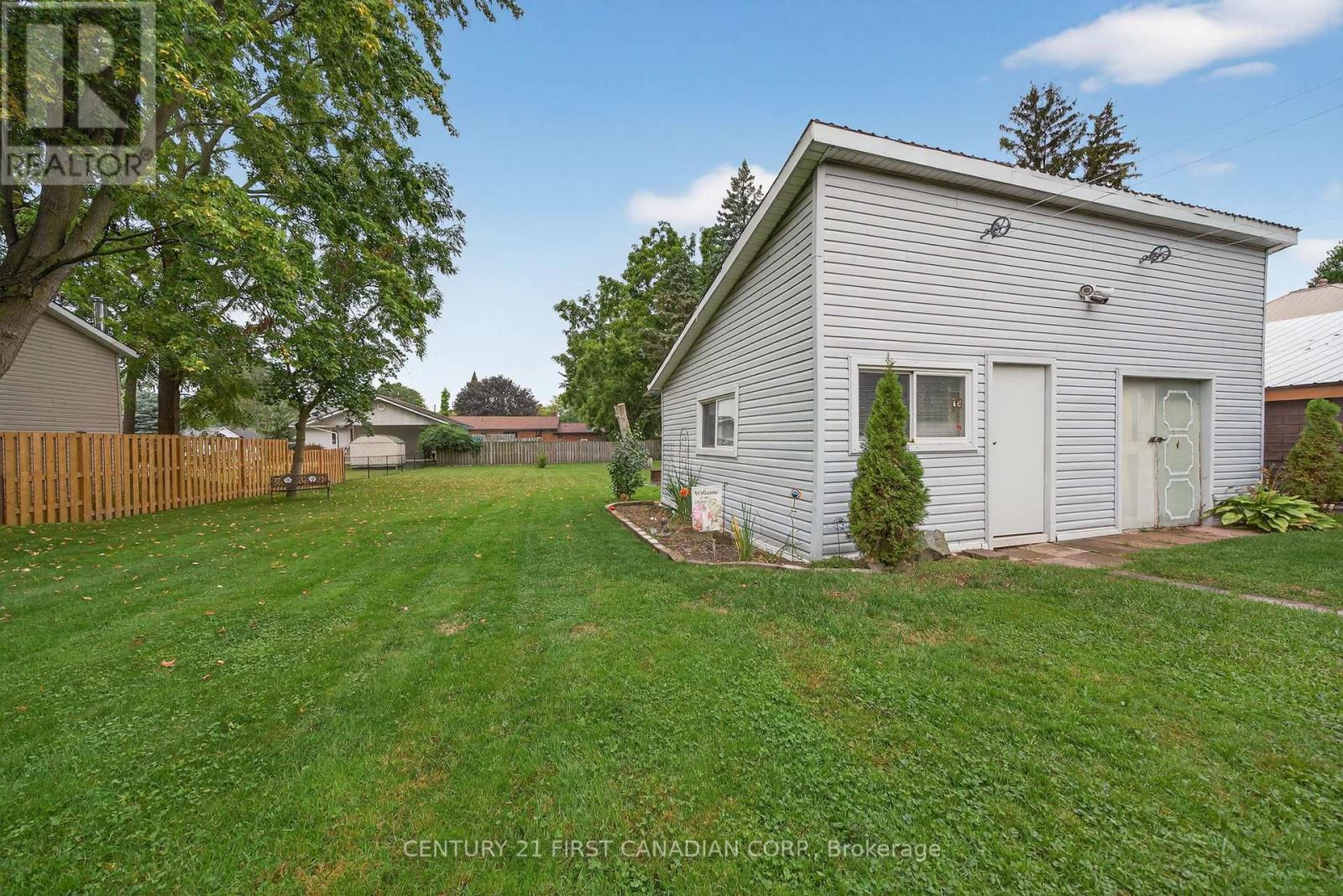 139 Centre Street, South Huron, Ontario  N0M 1N0 - Photo 26 - X12426643