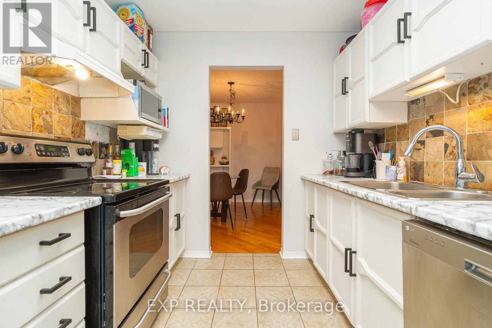 86 Furlong Crescent, Ottawa, Ontario  K2M 2H9 - Photo 12 - X12426628