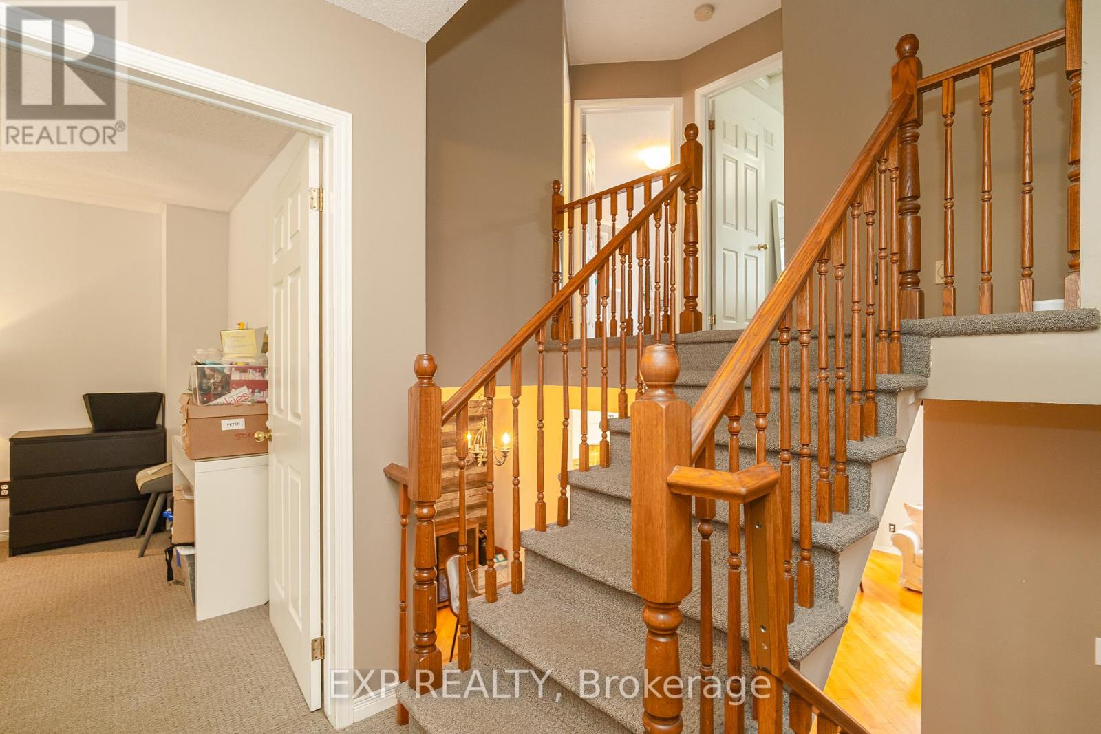 86 Furlong Crescent, Ottawa, Ontario  K2M 2H9 - Photo 14 - X12426628