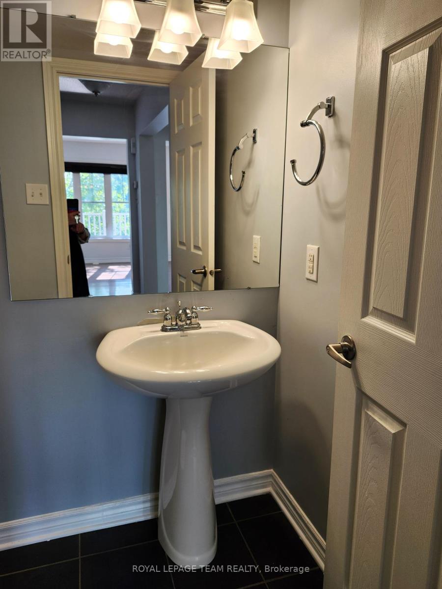 1005 Andora Avenue, Ottawa, Ontario  K2J 0K4 - Photo 8 - X12426693