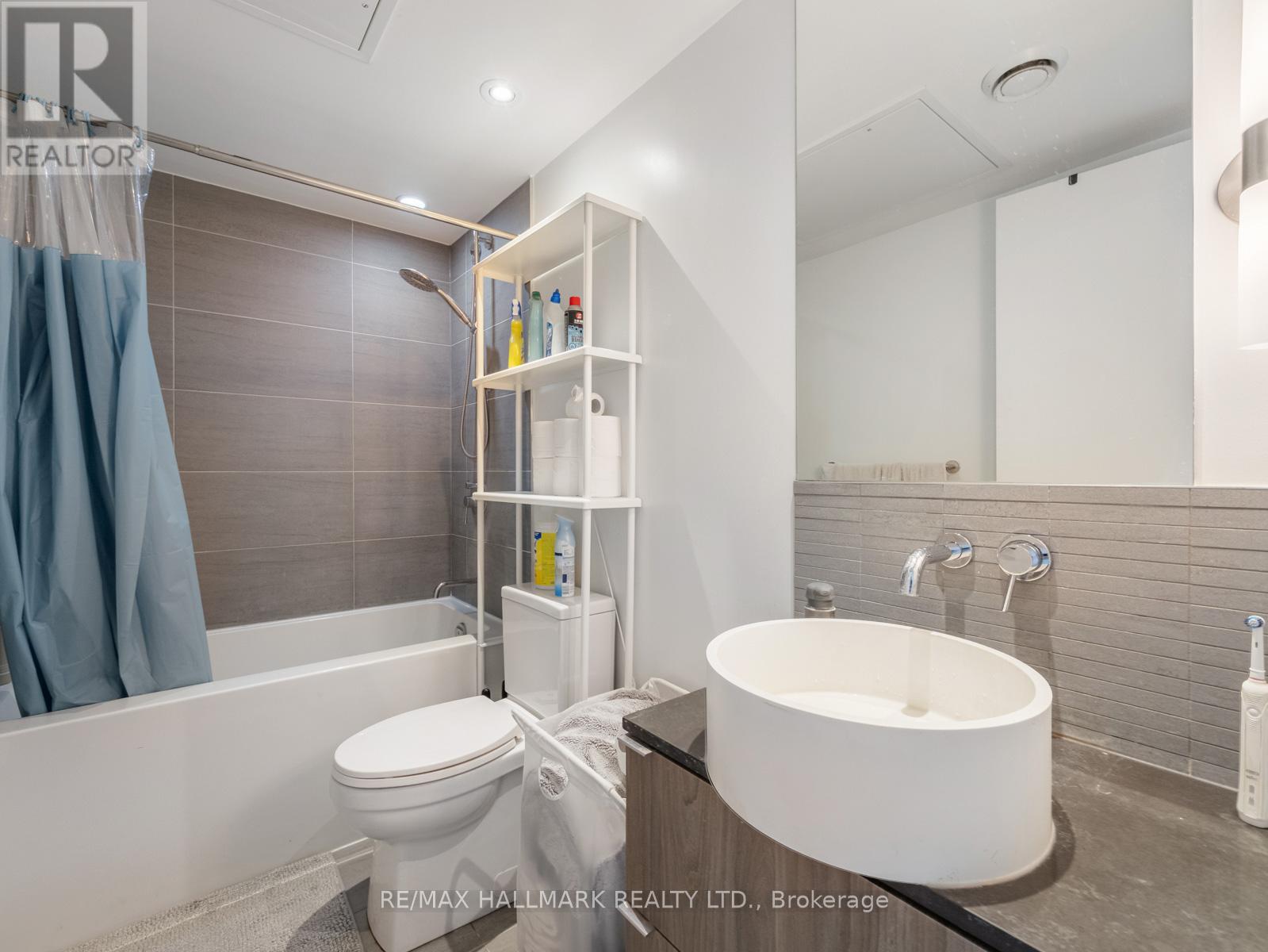 2208 - 161 Roehampton Avenue, Toronto (Mount Pleasant East), Ontario  M4P 0C8 - Photo 9 - C12426469