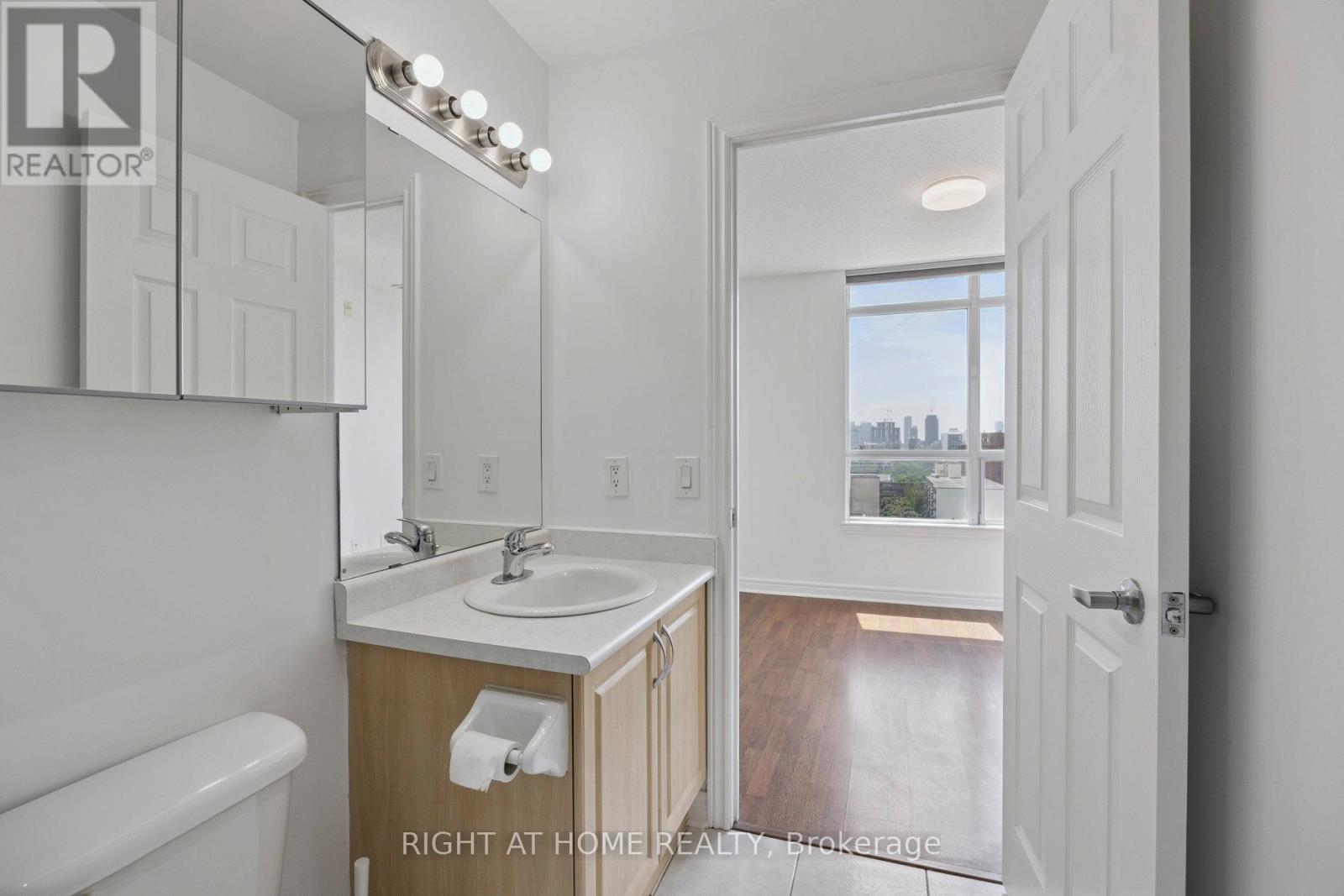 1203 - 225 Wellesley Street E, Toronto, Ontario  M4X 1X8 - Photo 26 - C12426470