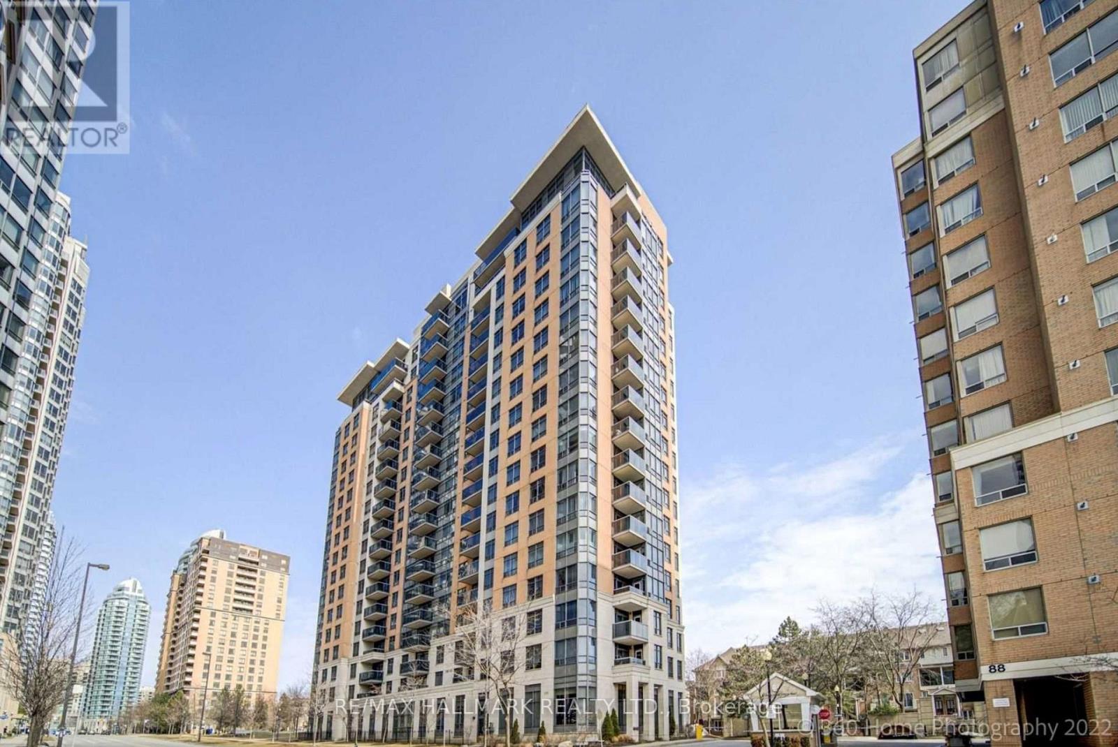 705 - 880 GRANDVIEW WAY, Toronto, Ontario