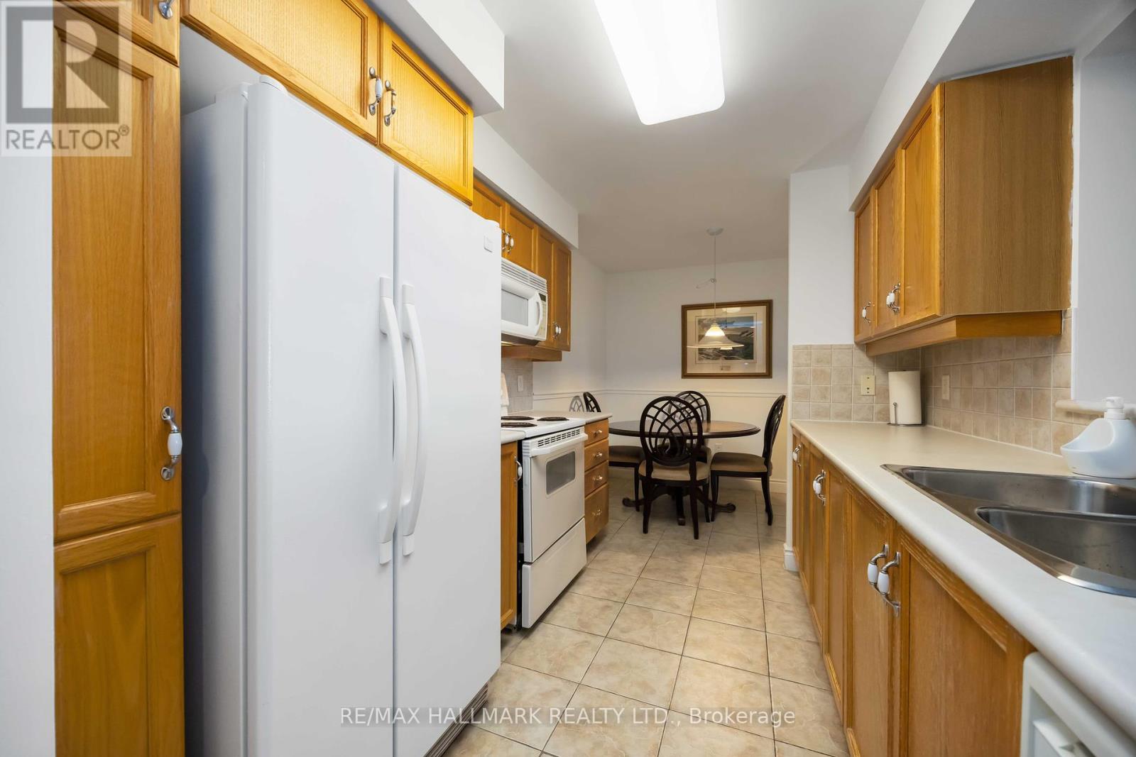 705 - 880 Grandview Way, Toronto, Ontario  M2N 7B2 - Photo 6 - C12426515