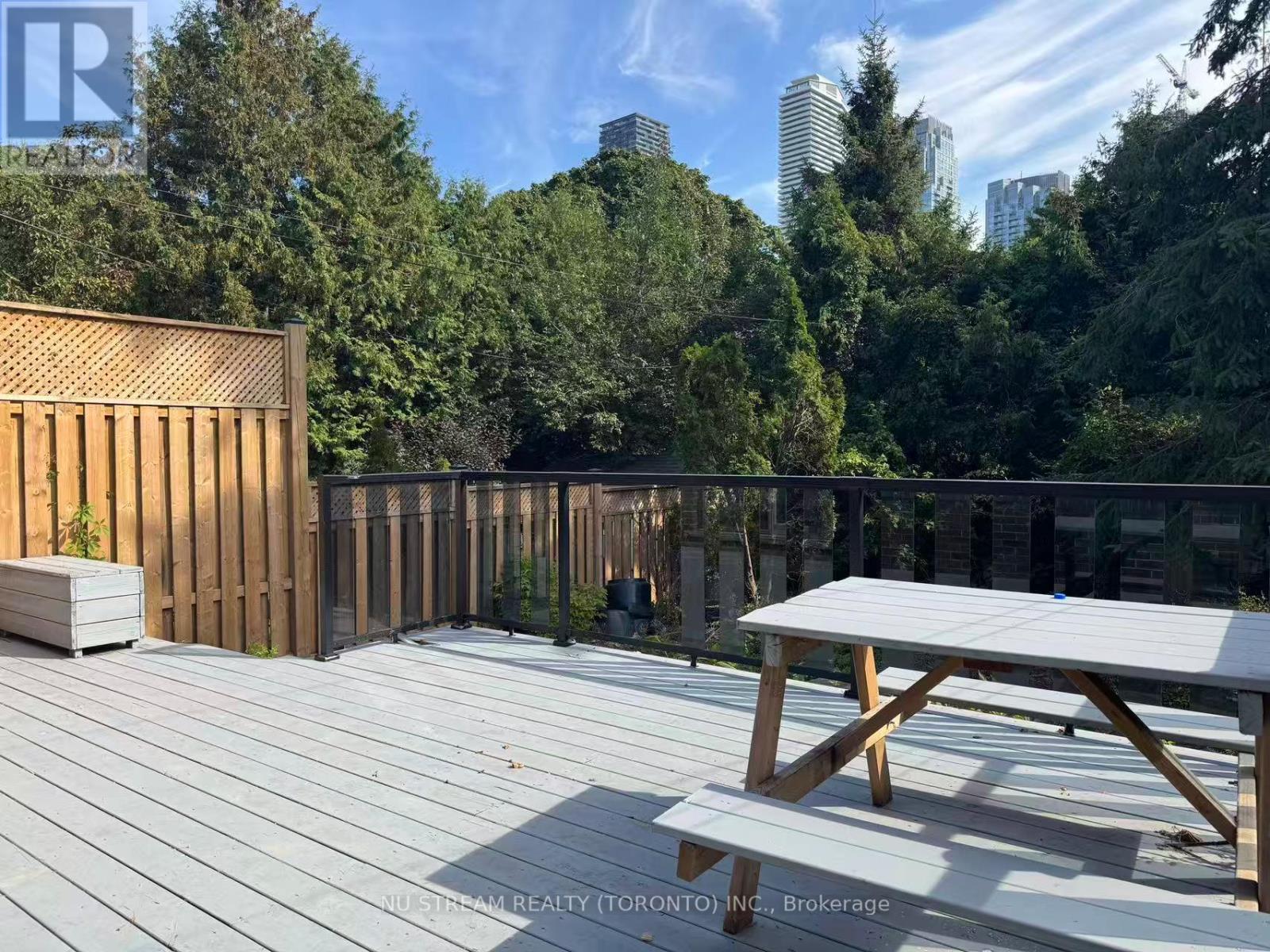 Main+upper 119 Lascelles Boulevard, Toronto, Ontario  M5P 2E5 - Photo 15 - C12426517