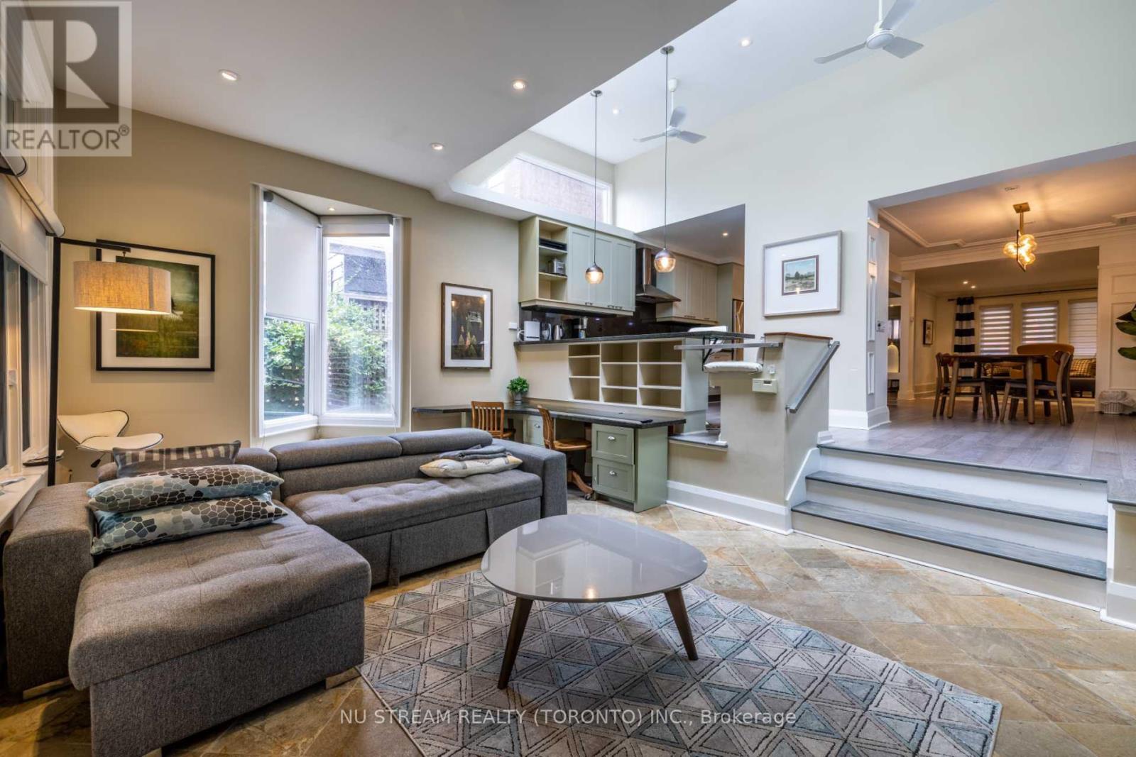 Main+upper 119 Lascelles Boulevard, Toronto, Ontario  M5P 2E5 - Photo 7 - C12426517