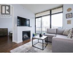 702 4250 DAWSON STREET, Burnaby, British Columbia