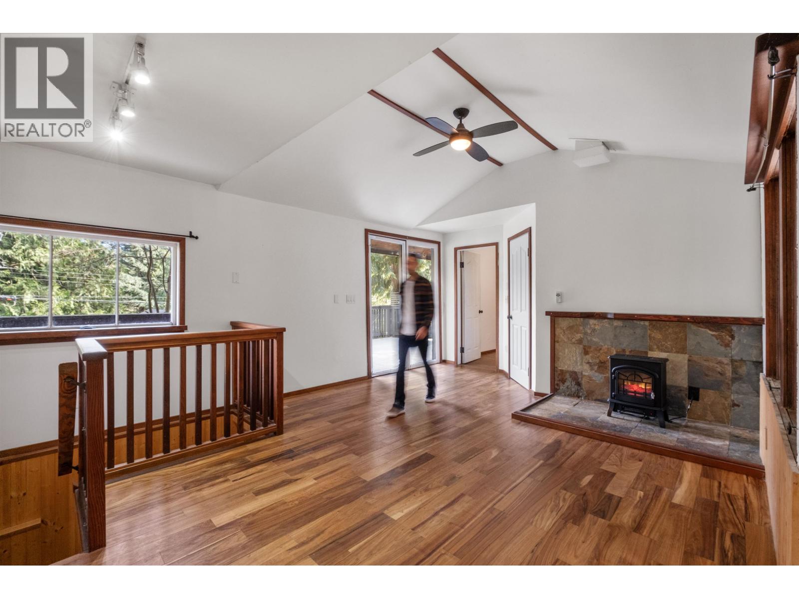 1312 Hillcrest Road, Bowen Island, British Columbia  V0N 1G1 - Photo 9 - R3052236