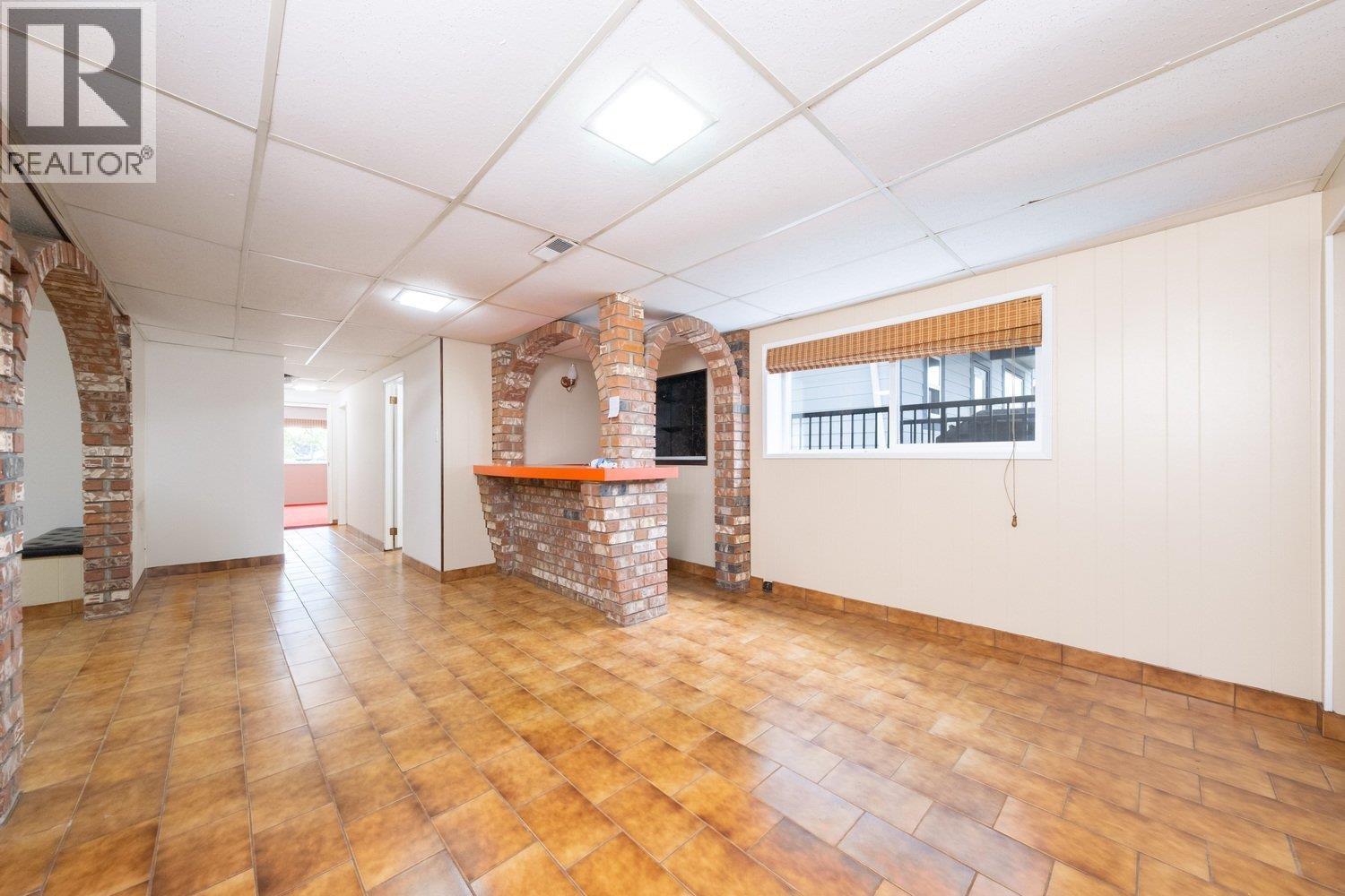 775 Esmond Avenue, Burnaby, British Columbia  V5C 4K4 - Photo 24 - R3052251