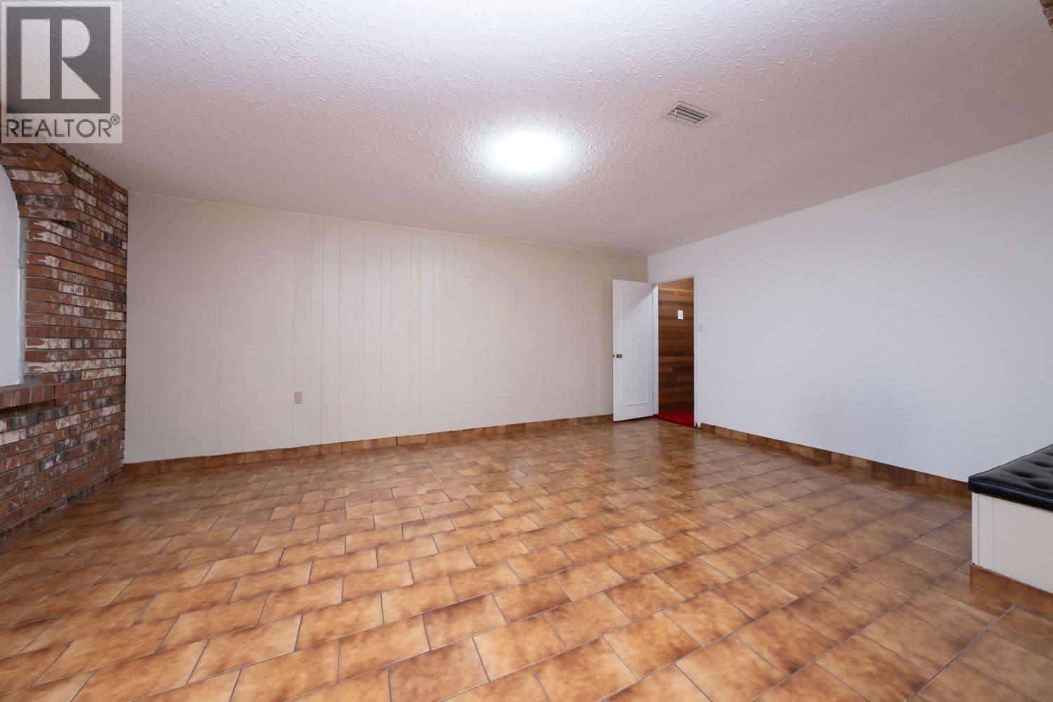 775 Esmond Avenue, Burnaby, British Columbia  V5C 4K4 - Photo 26 - R3052251