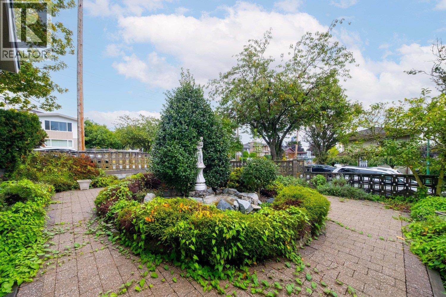 775 Esmond Avenue, Burnaby, British Columbia  V5C 4K4 - Photo 29 - R3052251