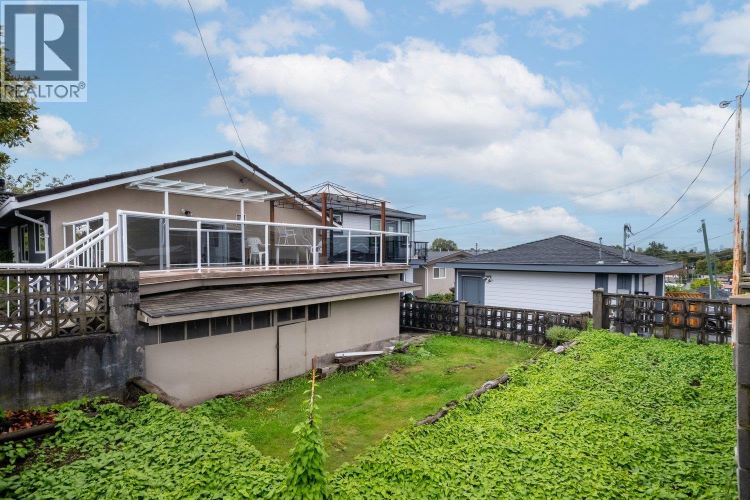 775 Esmond Avenue, Burnaby, British Columbia  V5C 4K4 - Photo 32 - R3052251