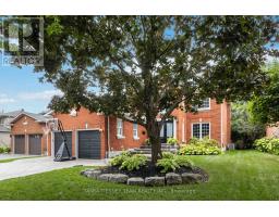 8 GOWAN DRIVE, Whitby, Ontario
