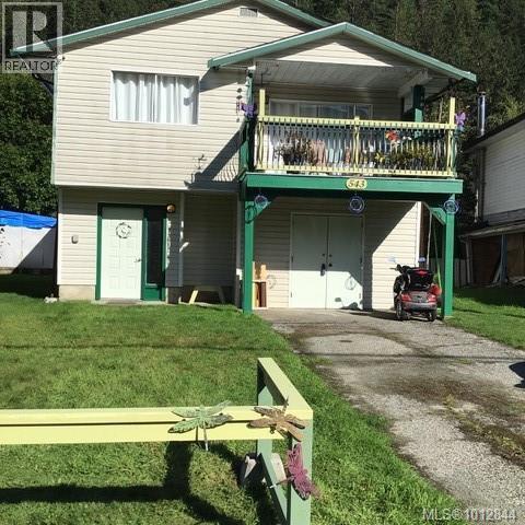543 Maquinna Dr N, Tahsis, British Columbia