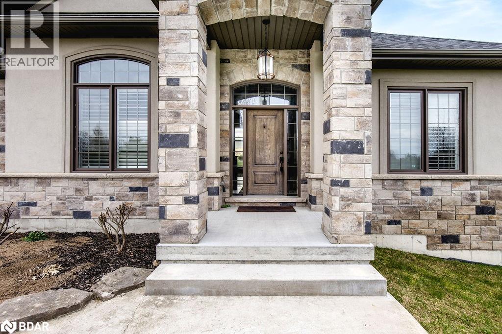 25 Mennill Drive, Snow Valley, Ontario  L0L 1Y3 - Photo 3 - 40773233