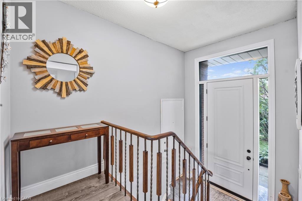 1196 Dowland Crescent, Burlington, Ontario  L7T 4C9 - Photo 6 - 40769952