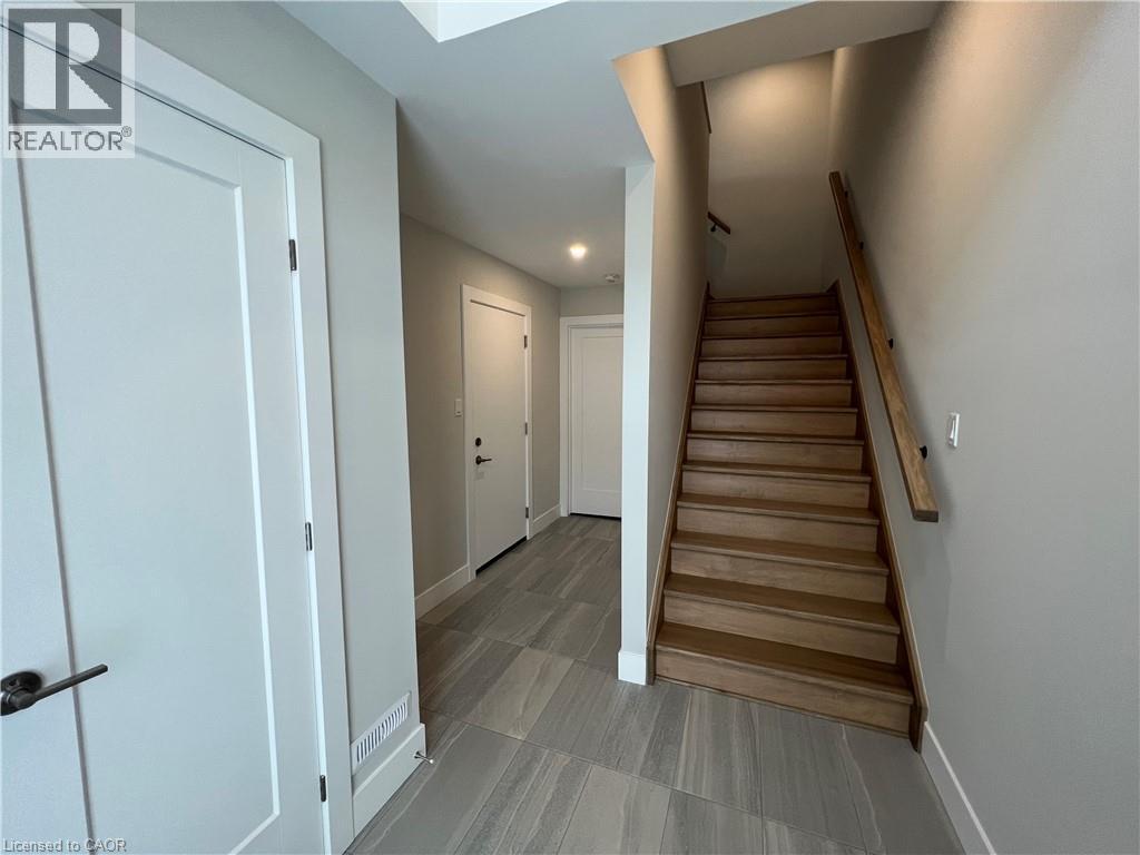 3547 Emilycarr Lane, London, Ontario  N6L 0A5 - Photo 2 - 40773406