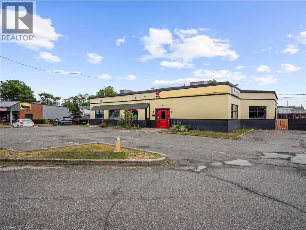 312 Lake Street, St. Catharines, Ontario  L2N 4H4 - Photo 1 - 40773675