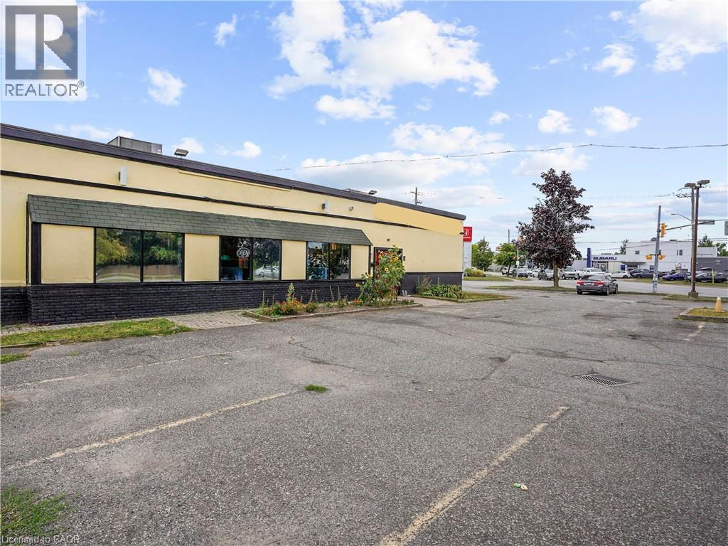 312 Lake Street, St. Catharines, Ontario  L2N 4H4 - Photo 3 - 40773675