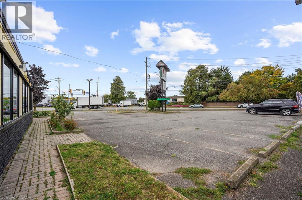 312 Lake Street, St. Catharines, Ontario  L2N 4H4 - Photo 4 - 40773675