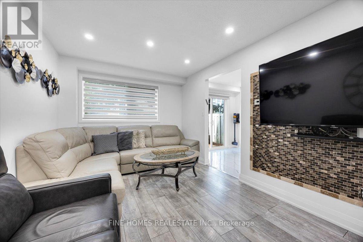 24 New Havens Way, Markham, Ontario  L3T 5G2 - Photo 14 - N12426489