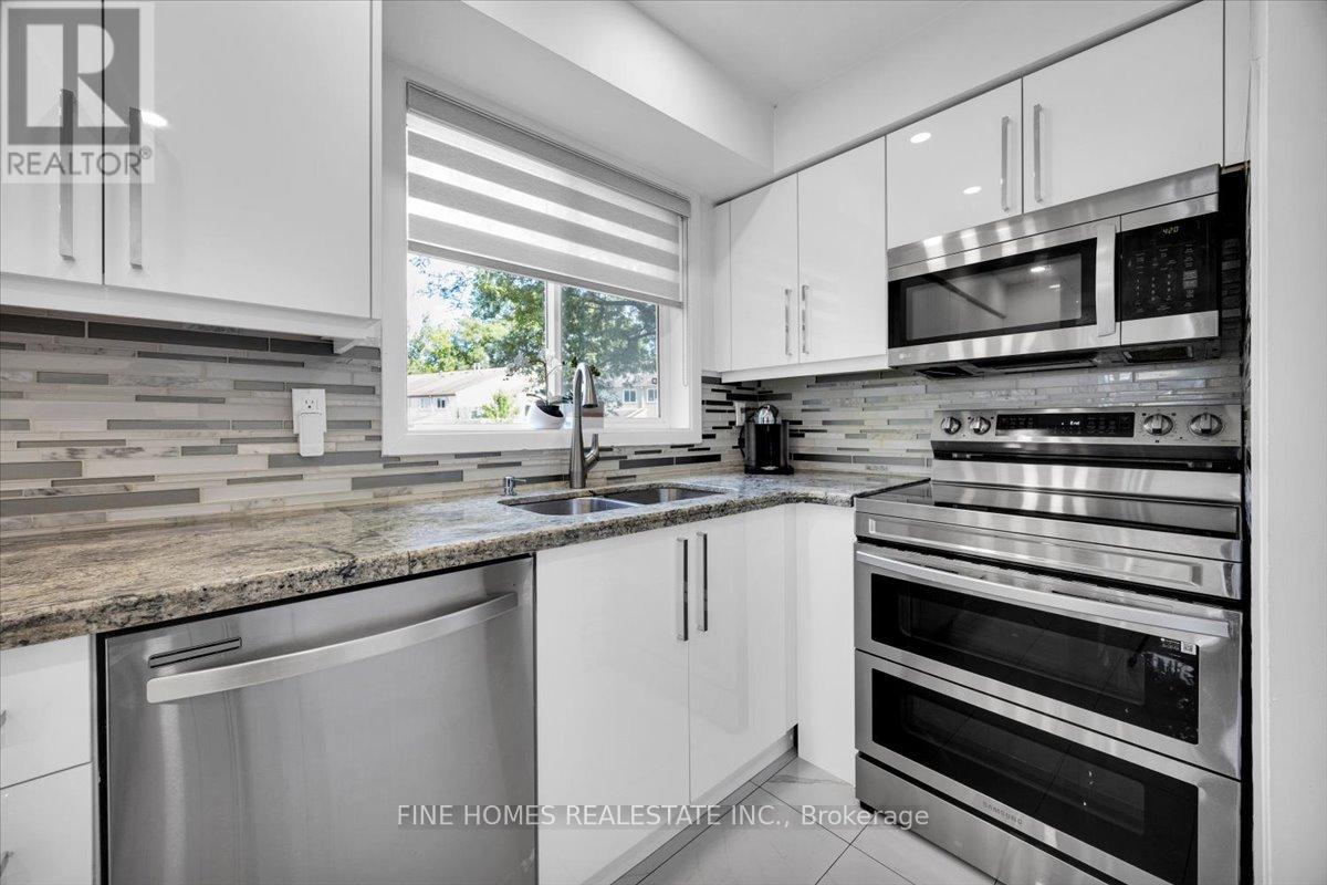24 New Havens Way, Markham, Ontario  L3T 5G2 - Photo 8 - N12426489
