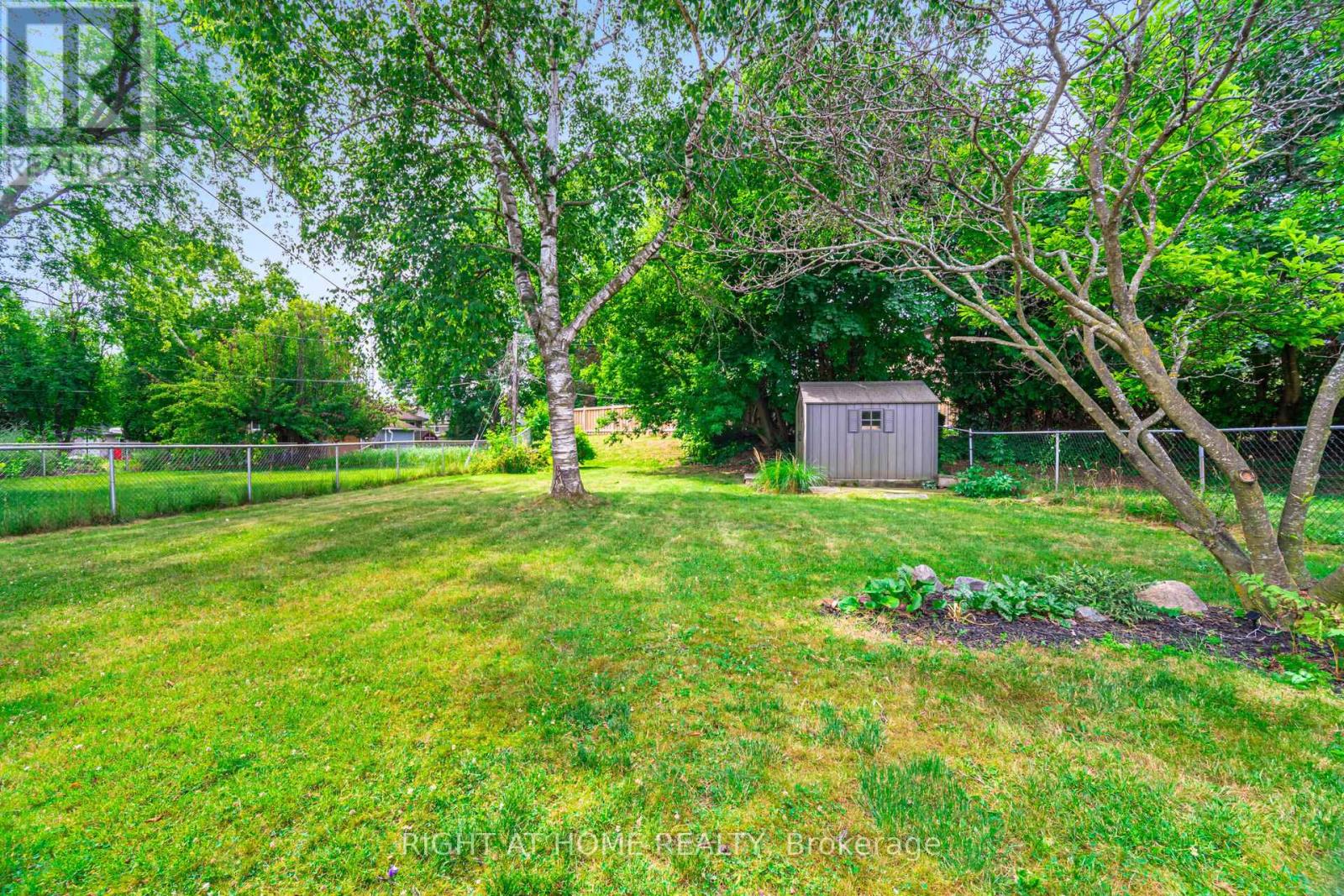 15 Kemano Road, Aurora, Ontario  L4G 2Y2 - Photo 49 - N12426497