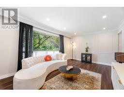 15 KEMANO ROAD, Aurora, Ontario