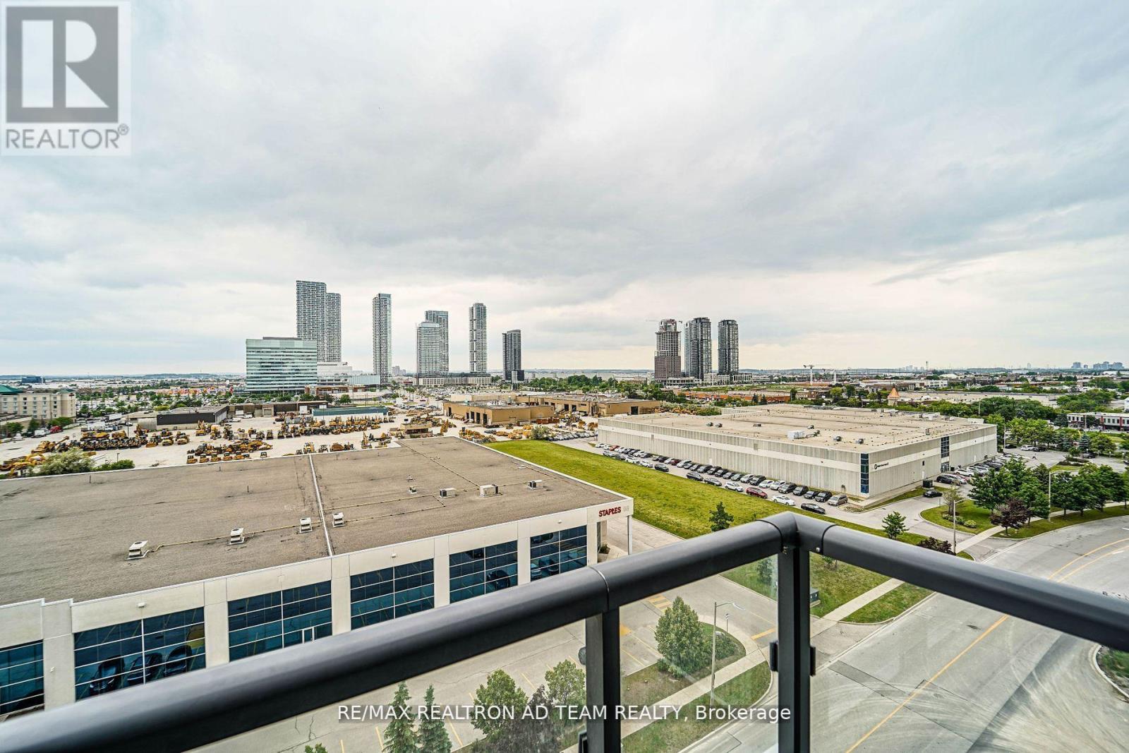 1017 - 38 Honeycrisp Crescent, Vaughan, Ontario  L4K 0M8 - Photo 23 - N12426553